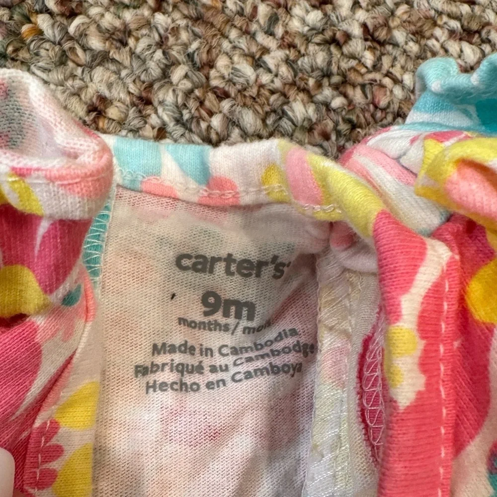 🌼4/$25🌼 Baby 9 Month Floral Outfit Sets